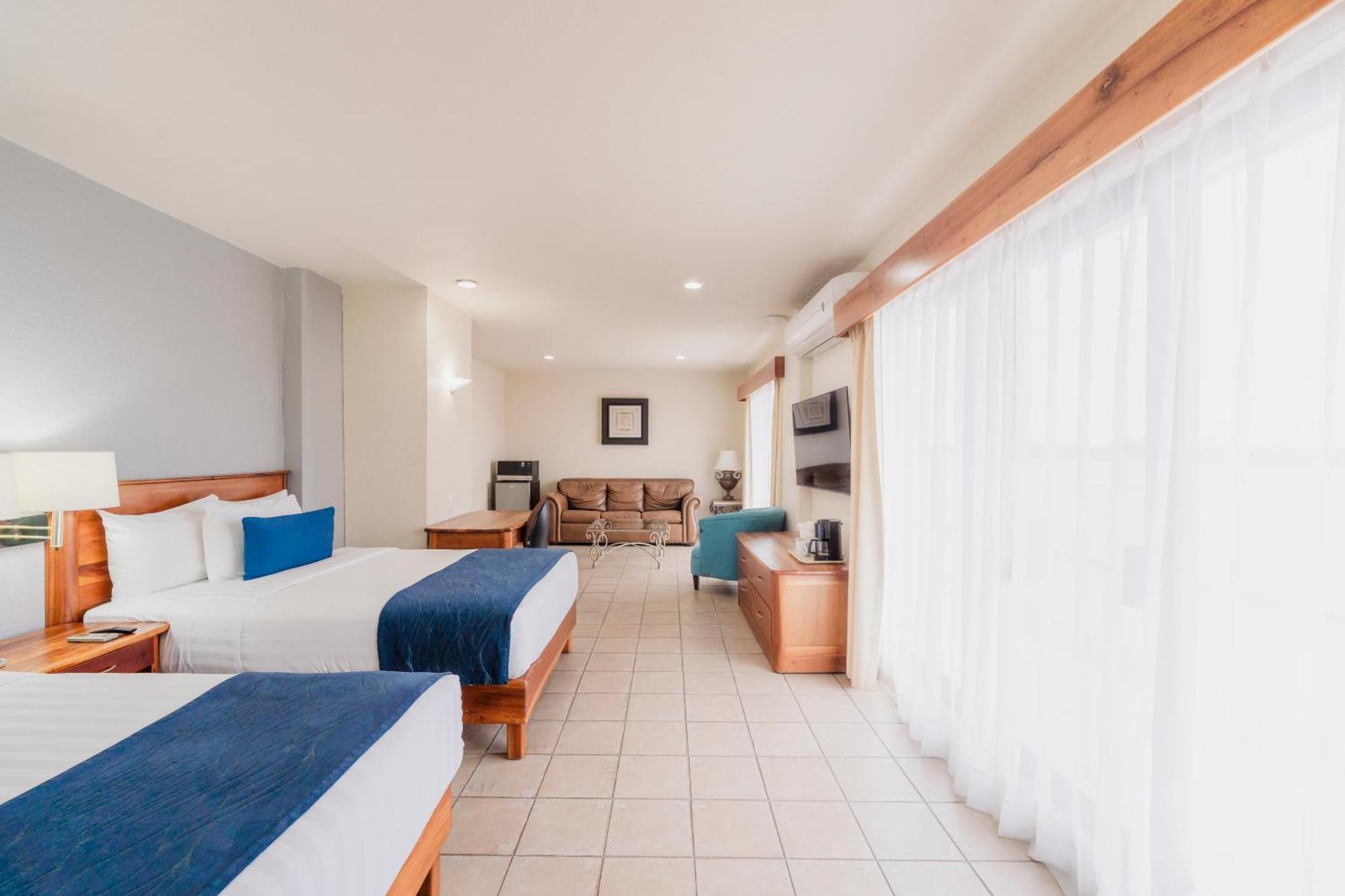 Comfort Inn Tampico Exterior photo